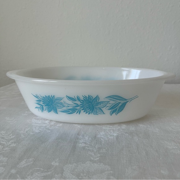 Glasbake Other - Vintage 1 QT. Glasbake White and Blue Floral Baking Casserole Dish